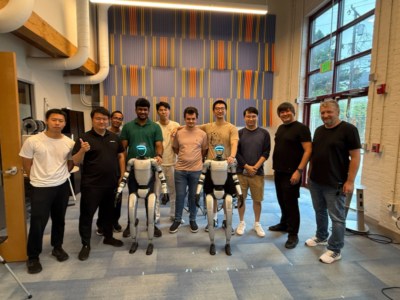 Group Photo with Humanoid - Copy (2)